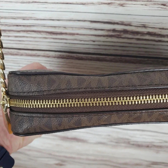 Michael Kors Jet Set East West Signature Brown/Red/Gold Perforated Crossbody Bag - Picture 7 of 16